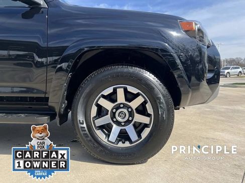 Used 2024 Toyota 4Runner TRD Off-Road Premium image 9