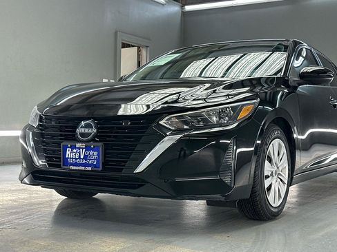 Used 2025 Nissan Sentra S FWD image 4
