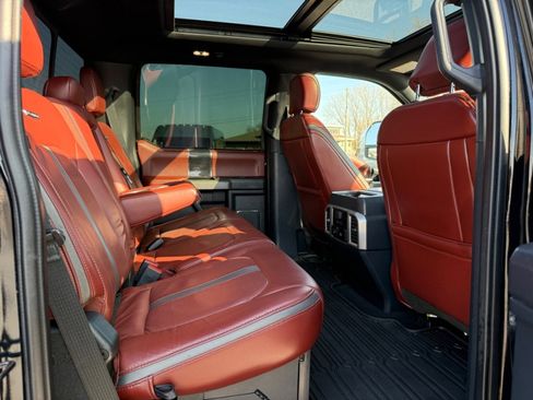 Used 2022 Ford F250 Platinum image 15