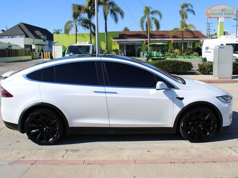 Used 2019 Tesla Model X Long Range image 7