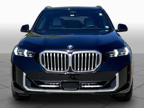 Used 2024 BMW X5 xDrive40i w/ Premium Package AWD/4WD image 3