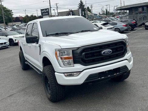 Used 2022 Ford F150 XLT w/ Equipment Group 301A Mid AWD/4WD image 7