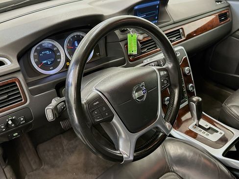 Used 2012 Volvo XC70 T6 image 18