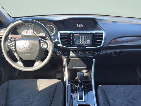 Used 2016 Honda Accord EX image 11