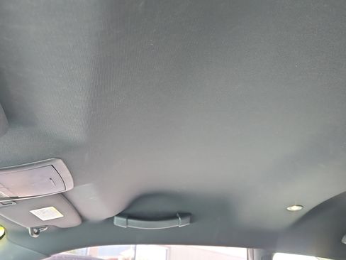 Used 2012 Dodge Challenger R/T image 18