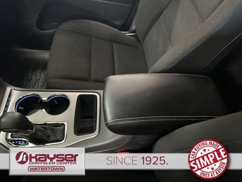 Used 2021 Jeep Grand Cherokee Freedom Edition AWD/4WD image 29