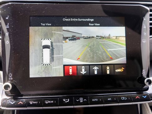 Used 2023 Jeep Wagoneer 4WD w/ Convenience Group I image 20