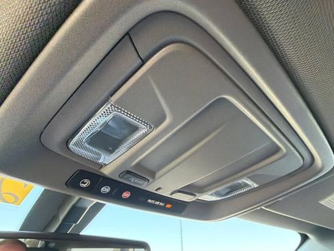 Used 2020 GMC Sierra 2500 SLE w/ SLE Value Package; AWD/4WD image 23