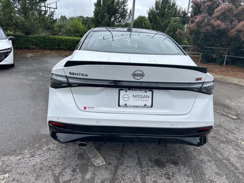 New 2026 Nissan Sentra SR w/ SR Premium Package FWD image 6