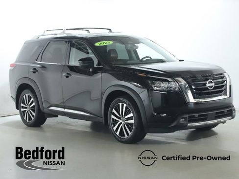 Certified 2023 Nissan Pathfinder Platinum AWD/4WD image 1