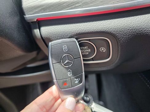 Certified 2025 Mercedes-Benz GLE 350 4MATIC image 22