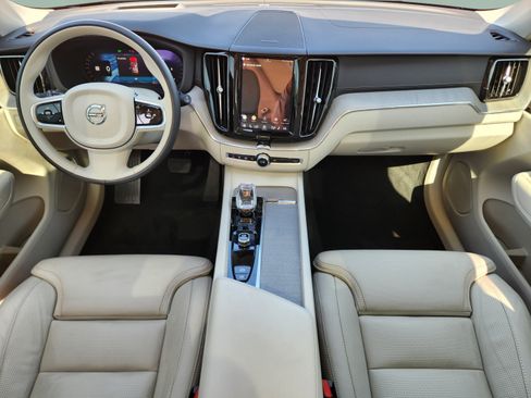Used 2023 Volvo XC60 B5 Ultimate w/ Protection Package Premier AWD/4WD image 10