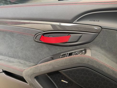 Certified 2022 Porsche 718 Boxster Spyder RWD image 21
