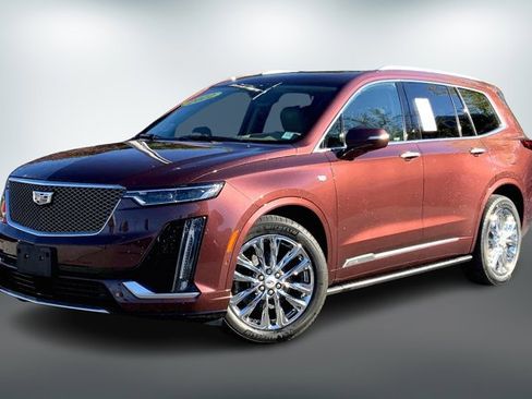 Used 2022 Cadillac XT6 Premium Luxury w/ Platinum Package image 12