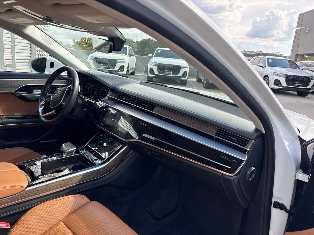 Used 2024 Audi A8 L 3.0T w/ Luxury Package AWD/4WD image 15