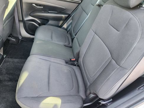 Used 2022 Hyundai Tucson SE image 18