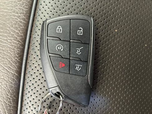 Used 2021 GMC Yukon Denali w/ Denali Premium Package AWD/4WD image 41