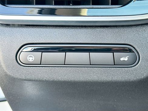 Used 2026 INFINITI QX60 Luxe w/ Cargo Package FWD image 11