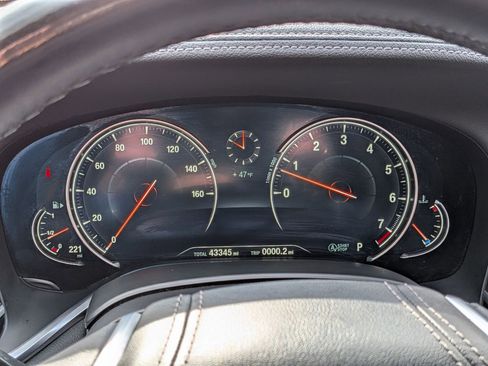 Used 2019 BMW 740i image 20