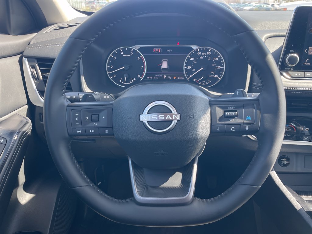 Certified 2026 Nissan Rogue SV FWD image 11