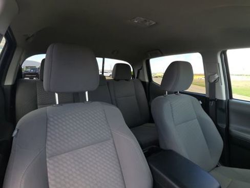 Used 2022 Toyota Tacoma SR5 image 30