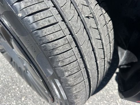 Used 2023 Tesla Model Y Long Range image 34