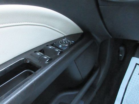 Used 2014 Ford Fusion Titanium image 33