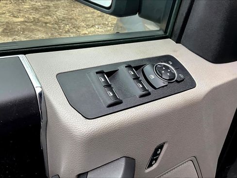 Used 2020 Ford F150 XLT AWD/4WD image 31