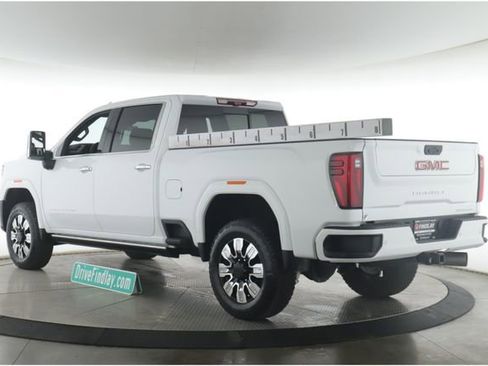 Used 2026 GMC Sierra 3500 Denali w/ Denali Reserve Package AWD/4WD image 8