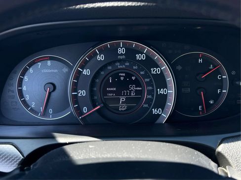 Used 2017 Honda Accord EX-L image 22