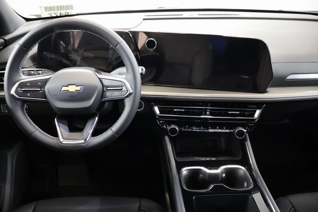 New 2026 Chevrolet Traverse LT w/ Driver Confidence Package AWD/4WD image 14