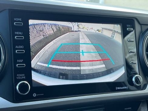 Used 2021 Toyota Tacoma SR5 image 18