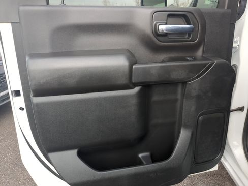 Used 2023 Chevrolet Silverado 2500 LT image 30