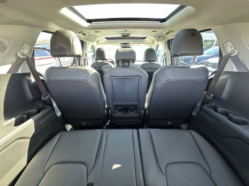 New 2026 Kia Carnival SX FWD image 12