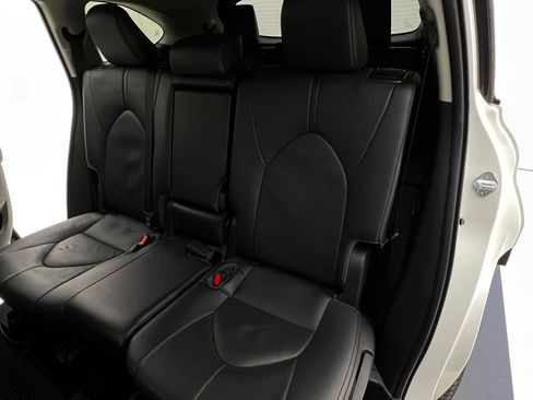 Used 2023 Toyota Highlander Limited image 15