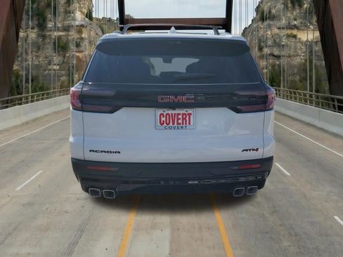 New 2026 GMC Acadia AT4 w/ Luxury Package AWD/4WD image 8