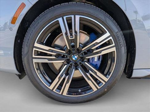 New 2026 BMW 740i image 10