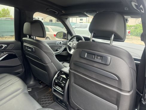 Used 2022 BMW X7 M50i w/ Dynamic Handling Package AWD/4WD image 29