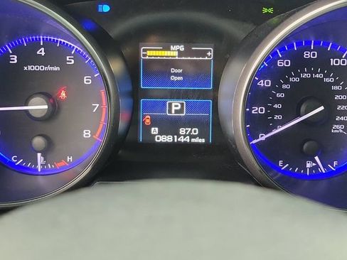 Used 2018 Subaru Outback 3.6R Limited w/ Popular Package #2 AWD/4WD image 28