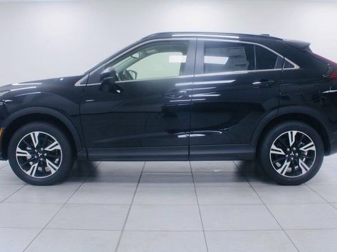 Used 2024 Mitsubishi Eclipse Cross SE image 2