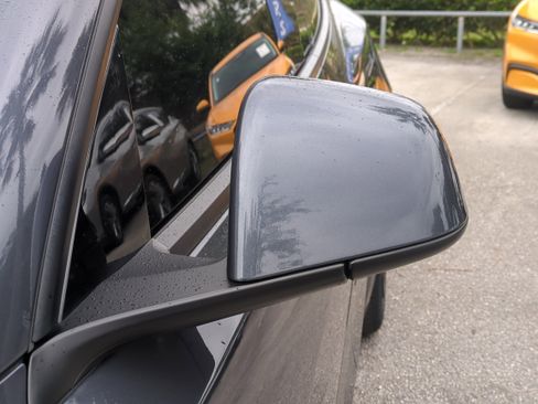 Used 2023 Tesla Model Y Long Range image 12