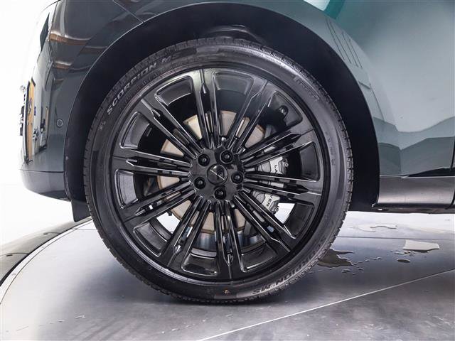 New 2026 Land Rover Range Rover SE AWD/4WD image 12