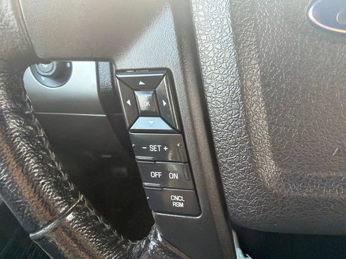Used 2016 Ford Expedition EL XLT w/ Equipment Group 202A AWD/4WD image 10