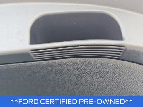 Used 2022 Toyota Corolla SE image 11