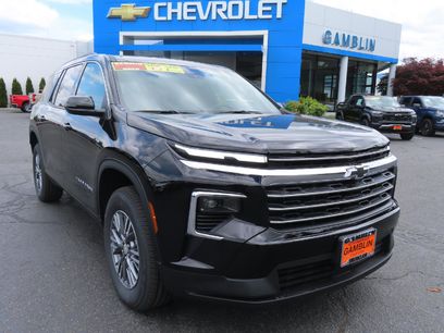 New 2025 Chevrolet Traverse LT w/ LPO, Illumination Package