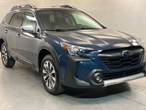 Used 2025 Subaru Outback Touring w/ Tech Package 3 AWD/4WD image 8