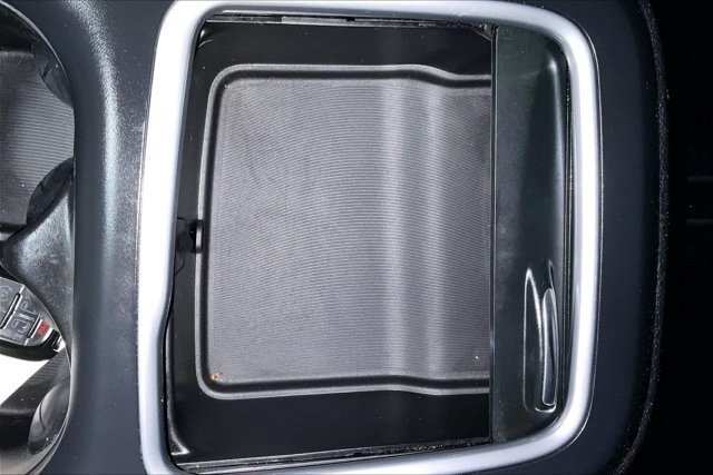 Used 2019 Chrysler Pacifica Touring-L Plus FWD image 40