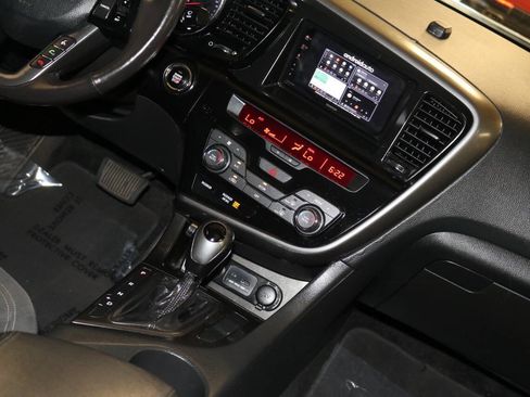 Used 2012 Kia Optima Hybrid FWD image 22