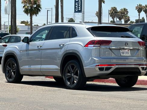 Used 2022 Volkswagen Atlas Cross Sport SEL R-Line AWD/4WD image 7