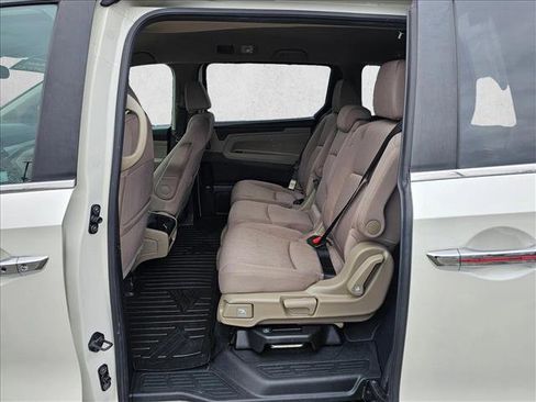Used 2019 Honda Odyssey EX image 15